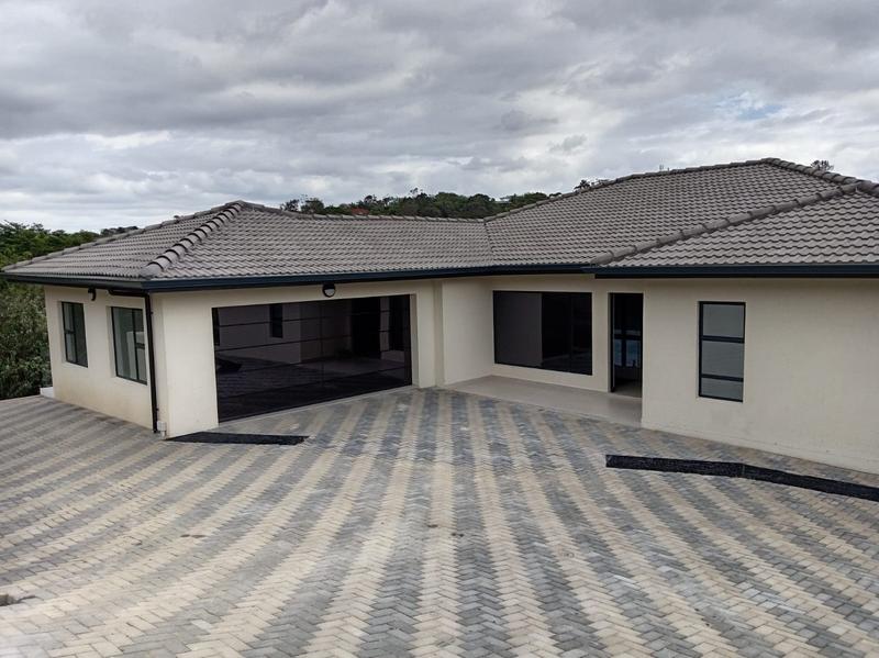 5 Bedroom Property for Sale in Shelly Beach KwaZulu-Natal