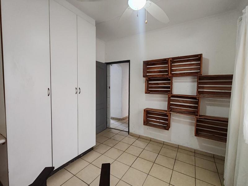 6 Bedroom Property for Sale in Manaba Beach KwaZulu-Natal
