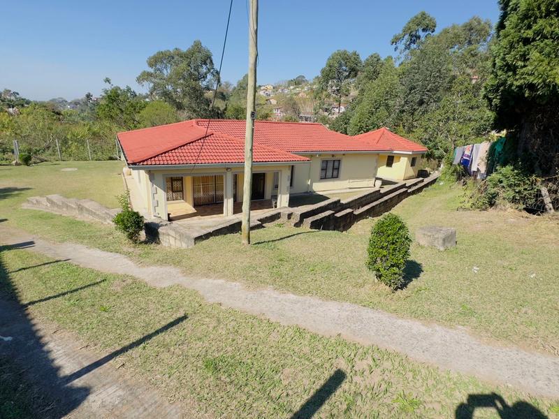4 Bedroom Property for Sale in Kloof KwaZulu-Natal