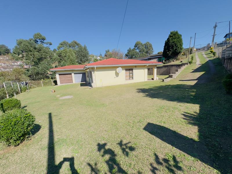 4 Bedroom Property for Sale in Kloof KwaZulu-Natal