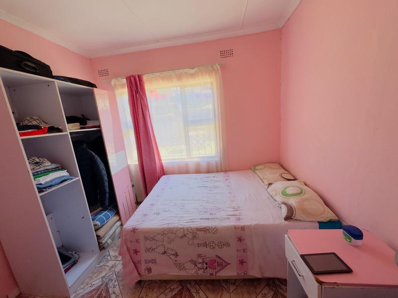 4 Bedroom Property for Sale in Kloof KwaZulu-Natal