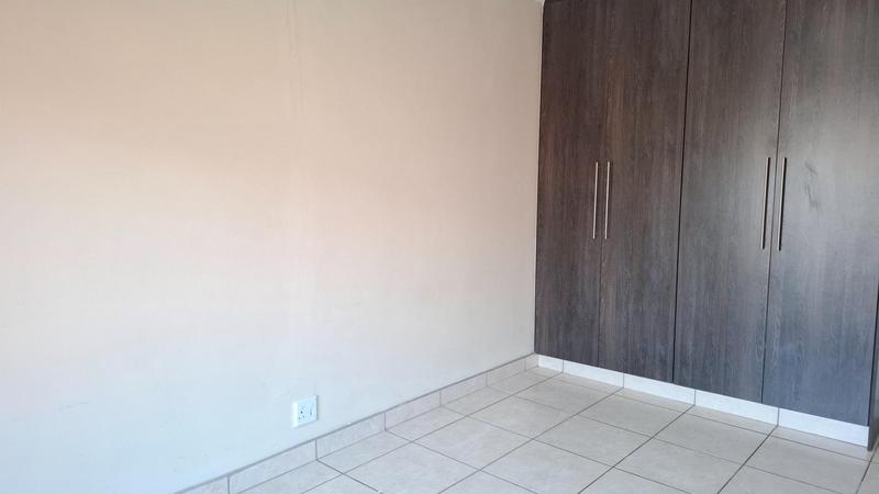 To Let 3 Bedroom Property for Rent in Overport KwaZulu-Natal