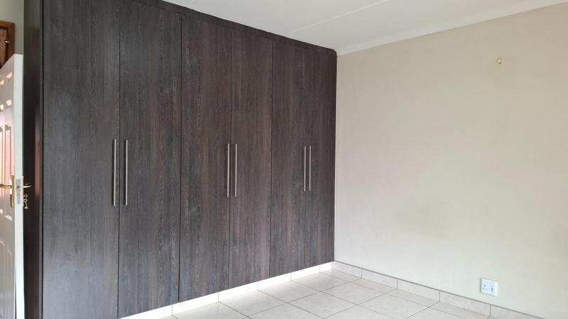 To Let 3 Bedroom Property for Rent in Overport KwaZulu-Natal