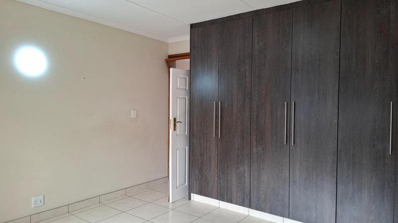 To Let 3 Bedroom Property for Rent in Overport KwaZulu-Natal