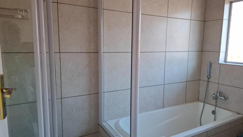 To Let 3 Bedroom Property for Rent in Overport KwaZulu-Natal