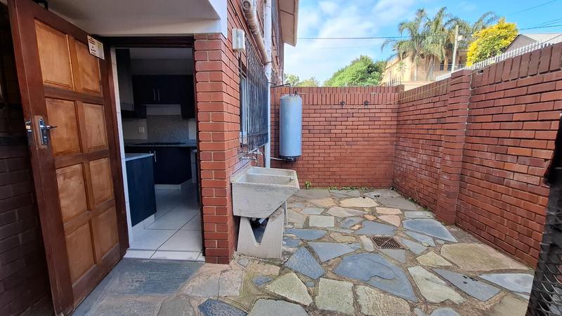 To Let 3 Bedroom Property for Rent in Overport KwaZulu-Natal