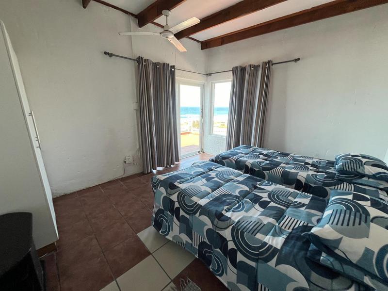 6 Bedroom Property for Sale in Manaba Beach KwaZulu-Natal