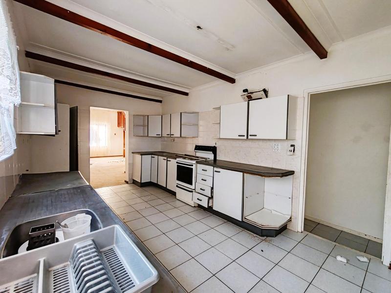 4 Bedroom Property for Sale in Uvongo Beach KwaZulu-Natal