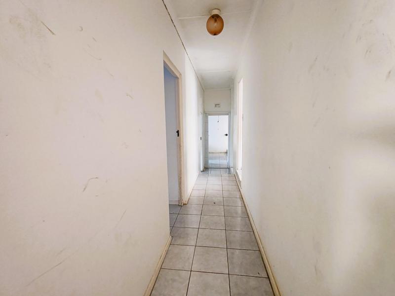 4 Bedroom Property for Sale in Uvongo Beach KwaZulu-Natal