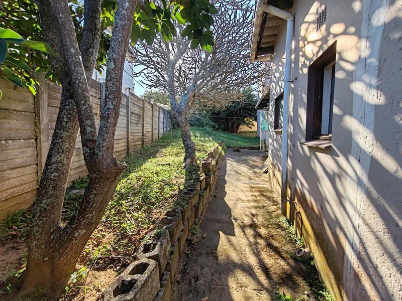 4 Bedroom Property for Sale in Uvongo Beach KwaZulu-Natal