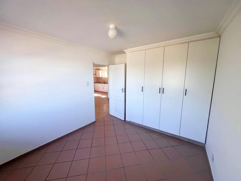 To Let 2 Bedroom Property for Rent in Margate KwaZulu-Natal