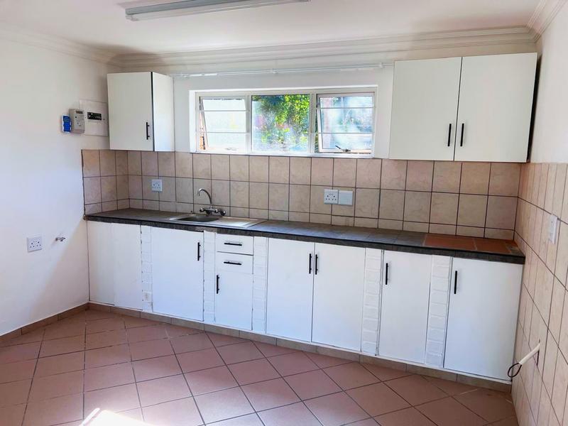 To Let 2 Bedroom Property for Rent in Margate KwaZulu-Natal