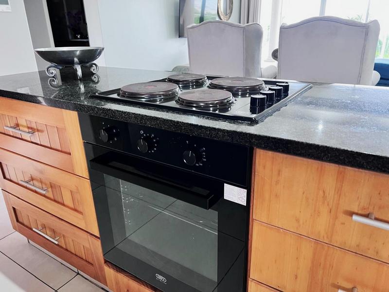 To Let 3 Bedroom Property for Rent in Shelly Beach KwaZulu-Natal