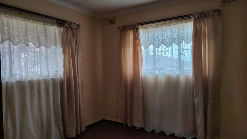 5 Bedroom Property for Sale in Umhlatuzana KwaZulu-Natal