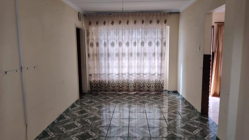 5 Bedroom Property for Sale in Umhlatuzana KwaZulu-Natal