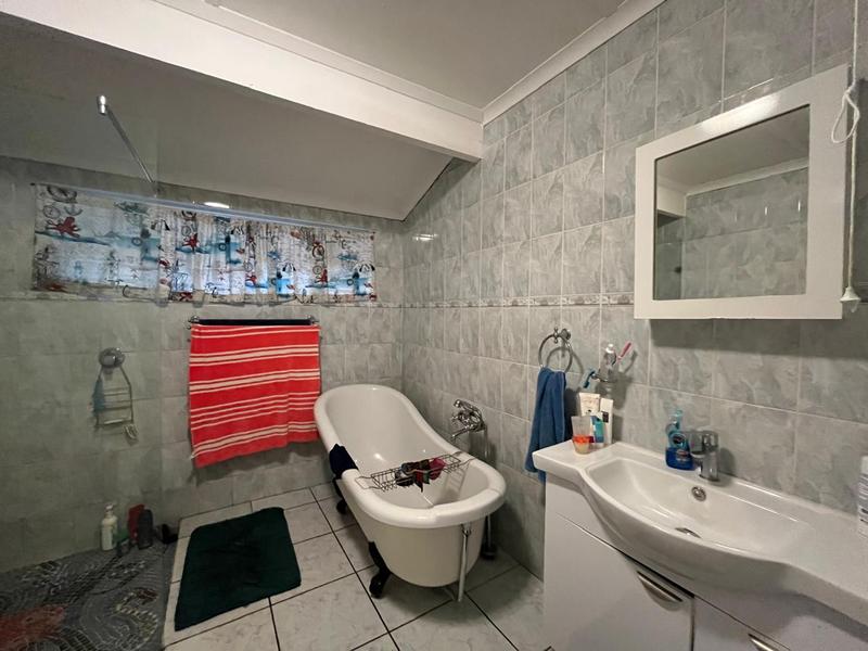 5 Bedroom Property for Sale in Mtunzini KwaZulu-Natal