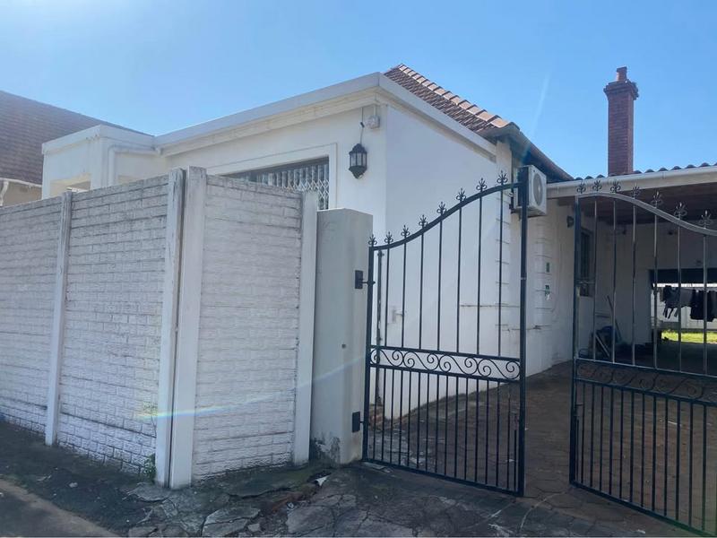 To Let 5 Bedroom Property for Rent in Umbilo KwaZulu-Natal