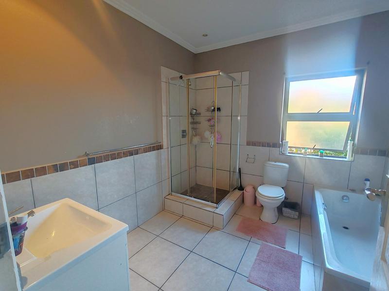 4 Bedroom Property for Sale in Shelly Beach KwaZulu-Natal