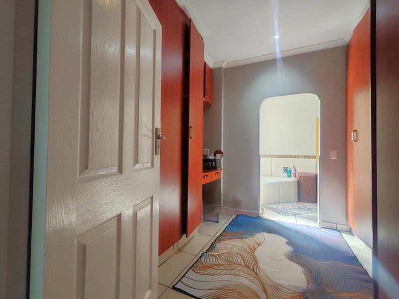 4 Bedroom Property for Sale in Shelly Beach KwaZulu-Natal