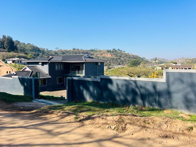 5 Bedroom Property for Sale in Inanda KwaZulu-Natal