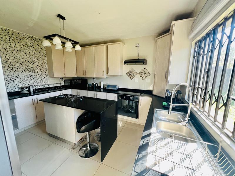 5 Bedroom Property for Sale in Inanda KwaZulu-Natal