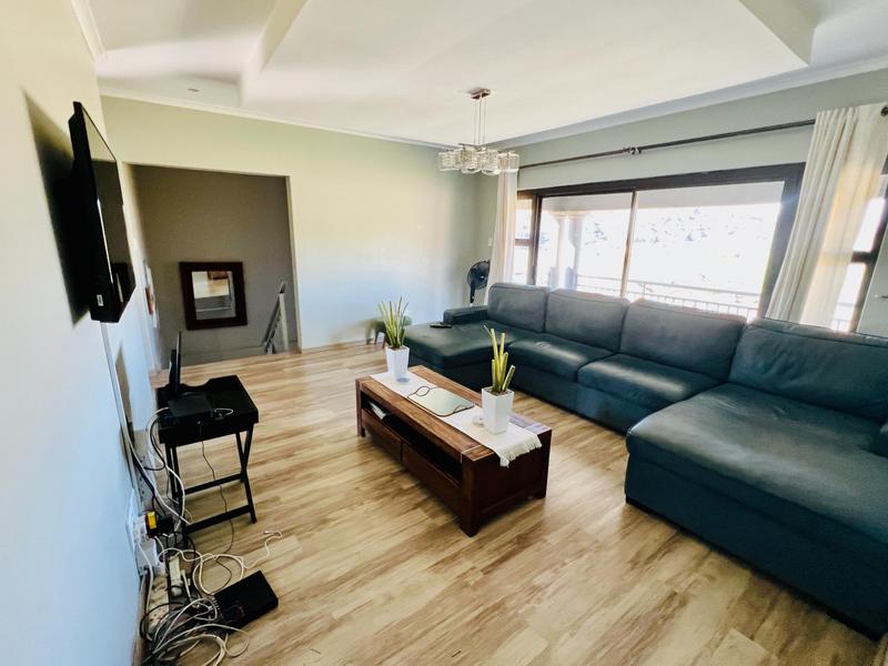 5 Bedroom Property for Sale in Inanda KwaZulu-Natal