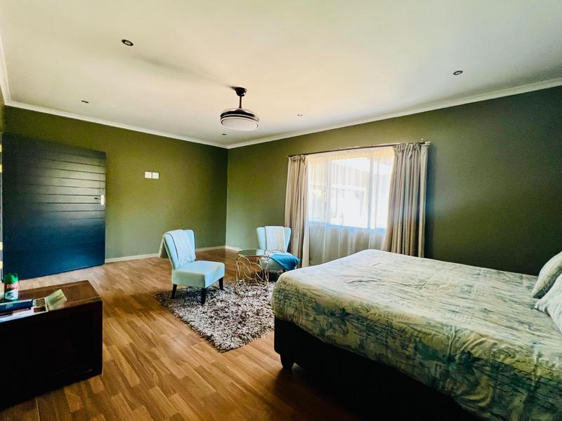 5 Bedroom Property for Sale in Inanda KwaZulu-Natal