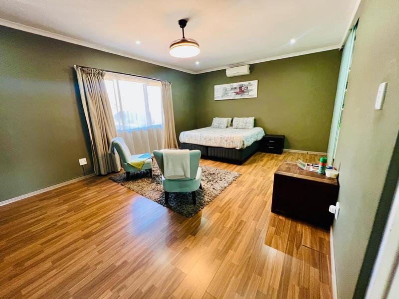 5 Bedroom Property for Sale in Inanda KwaZulu-Natal