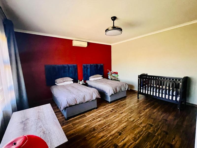 5 Bedroom Property for Sale in Inanda KwaZulu-Natal