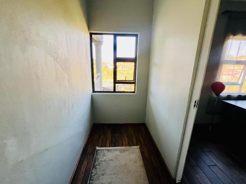 5 Bedroom Property for Sale in Inanda KwaZulu-Natal