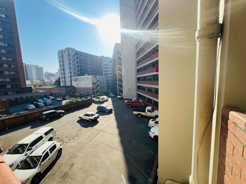 To Let 1 Bedroom Property for Rent in Durban Central KwaZulu-Natal