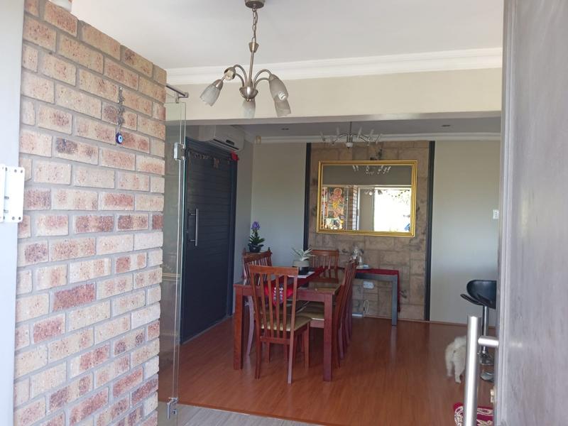 4 Bedroom Property for Sale in Woodview KwaZulu-Natal