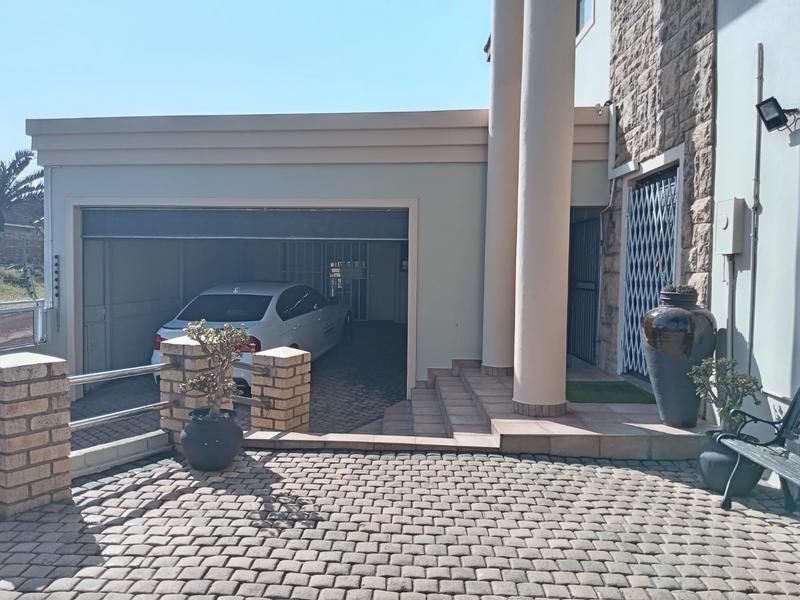 4 Bedroom Property for Sale in Woodview KwaZulu-Natal