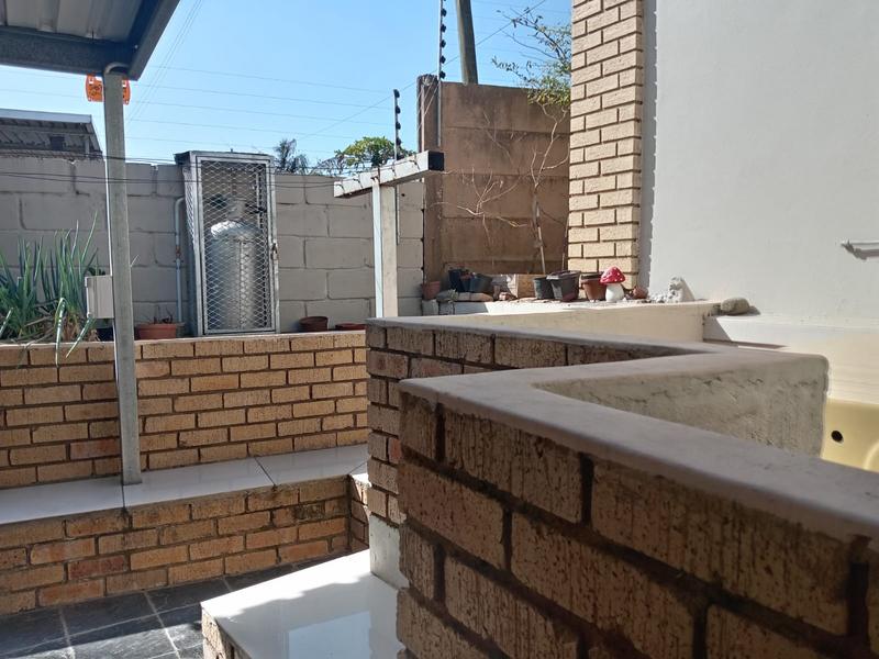 4 Bedroom Property for Sale in Woodview KwaZulu-Natal