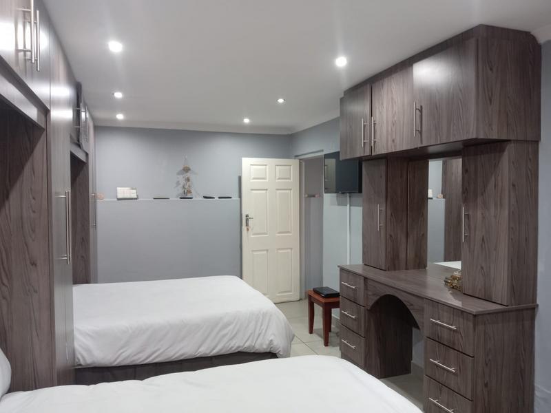 4 Bedroom Property for Sale in Woodview KwaZulu-Natal