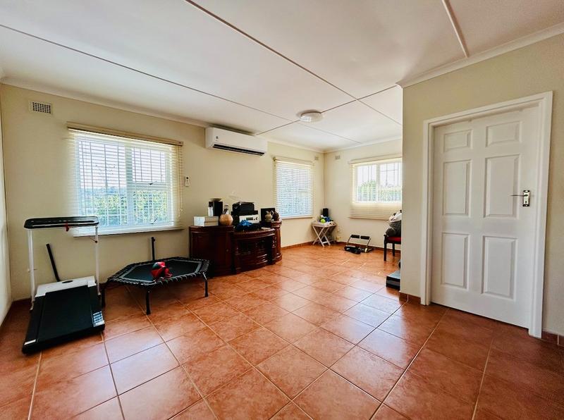 4 Bedroom Property for Sale in Sheffield Beach KwaZulu-Natal