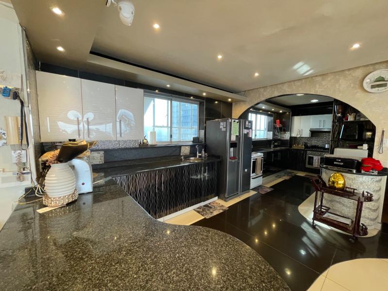 6 Bedroom Property for Sale in North Beach KwaZulu-Natal
