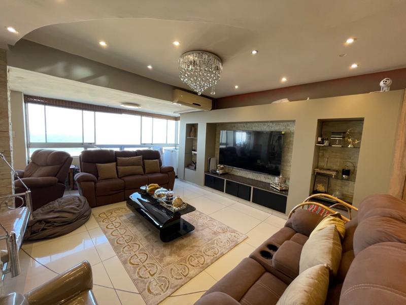 6 Bedroom Property for Sale in North Beach KwaZulu-Natal