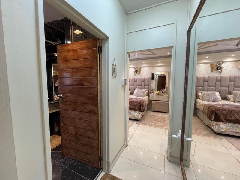 6 Bedroom Property for Sale in North Beach KwaZulu-Natal