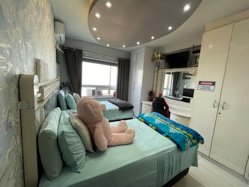6 Bedroom Property for Sale in North Beach KwaZulu-Natal
