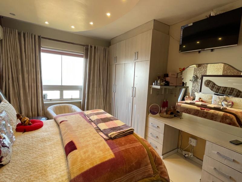 6 Bedroom Property for Sale in North Beach KwaZulu-Natal