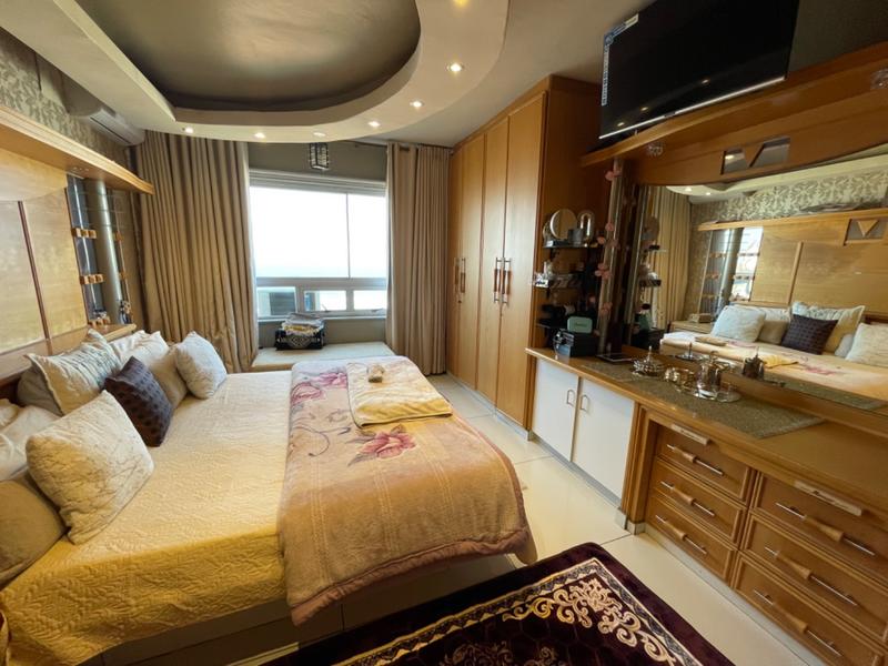 6 Bedroom Property for Sale in North Beach KwaZulu-Natal