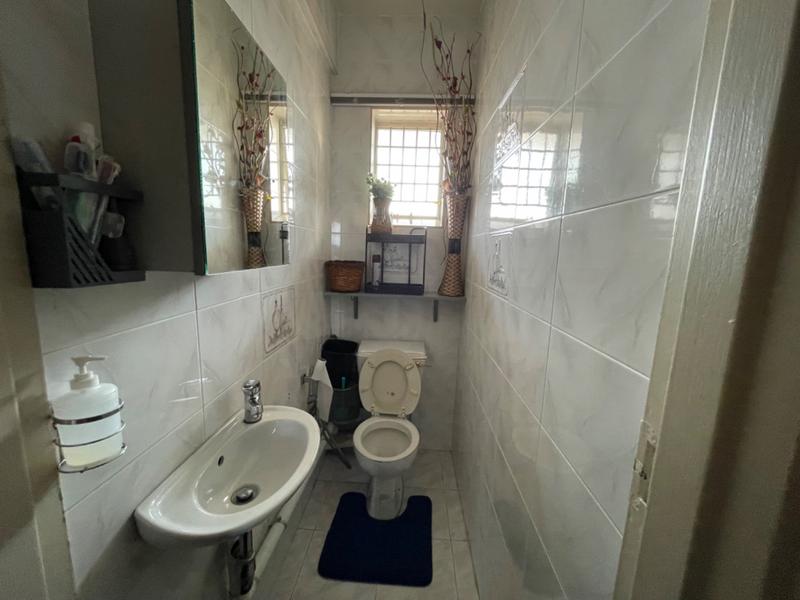 6 Bedroom Property for Sale in North Beach KwaZulu-Natal