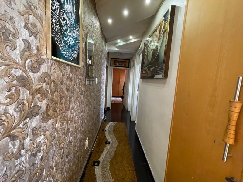 6 Bedroom Property for Sale in North Beach KwaZulu-Natal