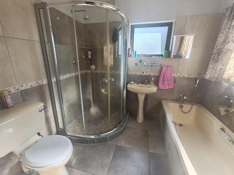 4 Bedroom Property for Sale in Ramsgate KwaZulu-Natal