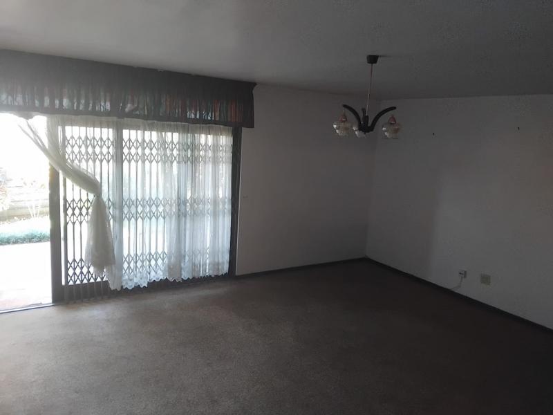 2 Bedroom Property for Sale in Woodhaven KwaZulu-Natal