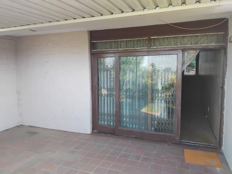 2 Bedroom Property for Sale in Woodhaven KwaZulu-Natal