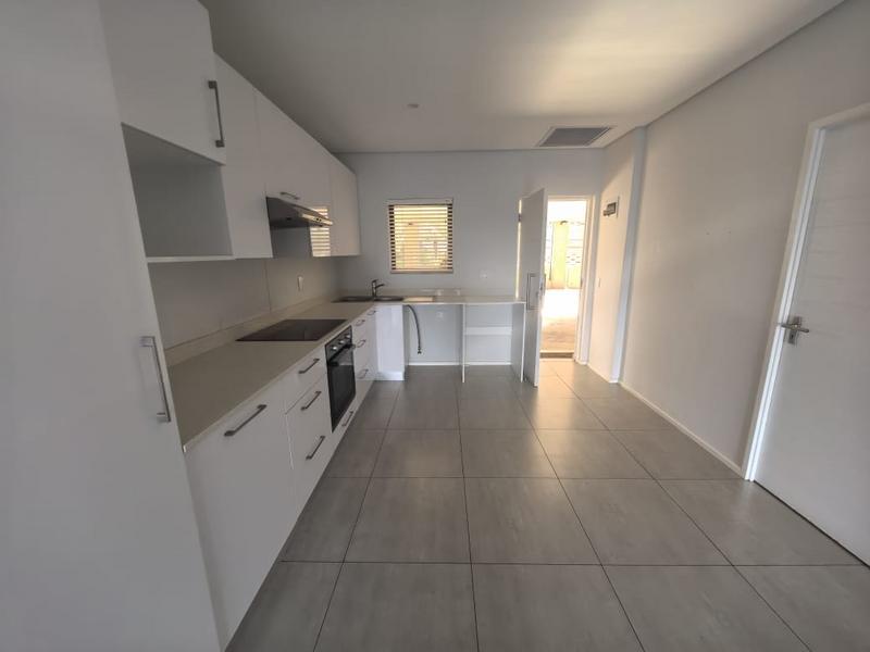 To Let 2 Bedroom Property for Rent in Seaward Estate KwaZulu-Natal