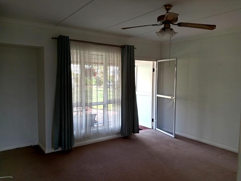 2 Bedroom Property for Sale in Scottburgh KwaZulu-Natal