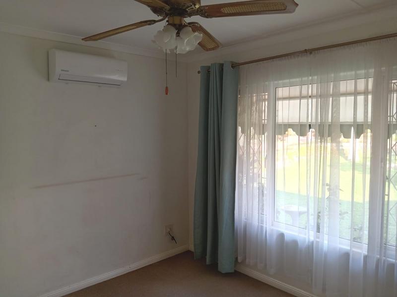 2 Bedroom Property for Sale in Scottburgh KwaZulu-Natal